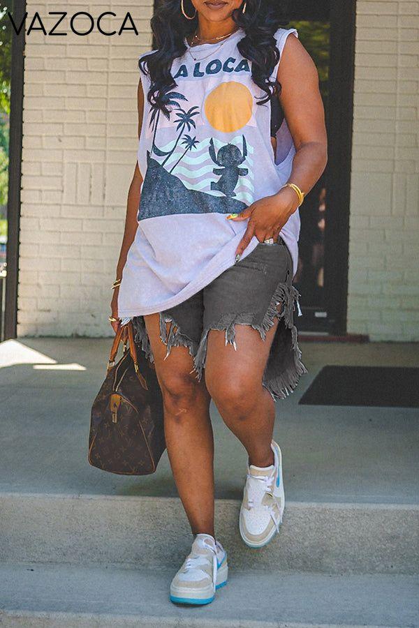 Fashionable Irregular Fringed Hem Denim Shorts