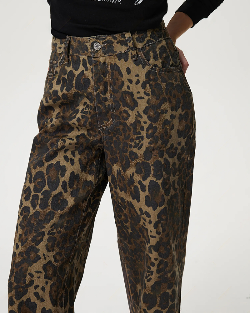 Vintage Leopard Print Straight Jeans