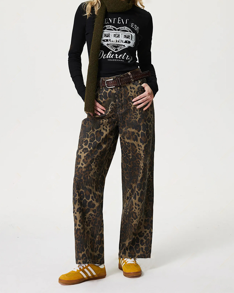 Vintage Leopard Print Straight Jeans