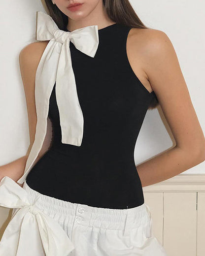 Contrast Color Round Neck Sleeveless Jumpsuit With Bow