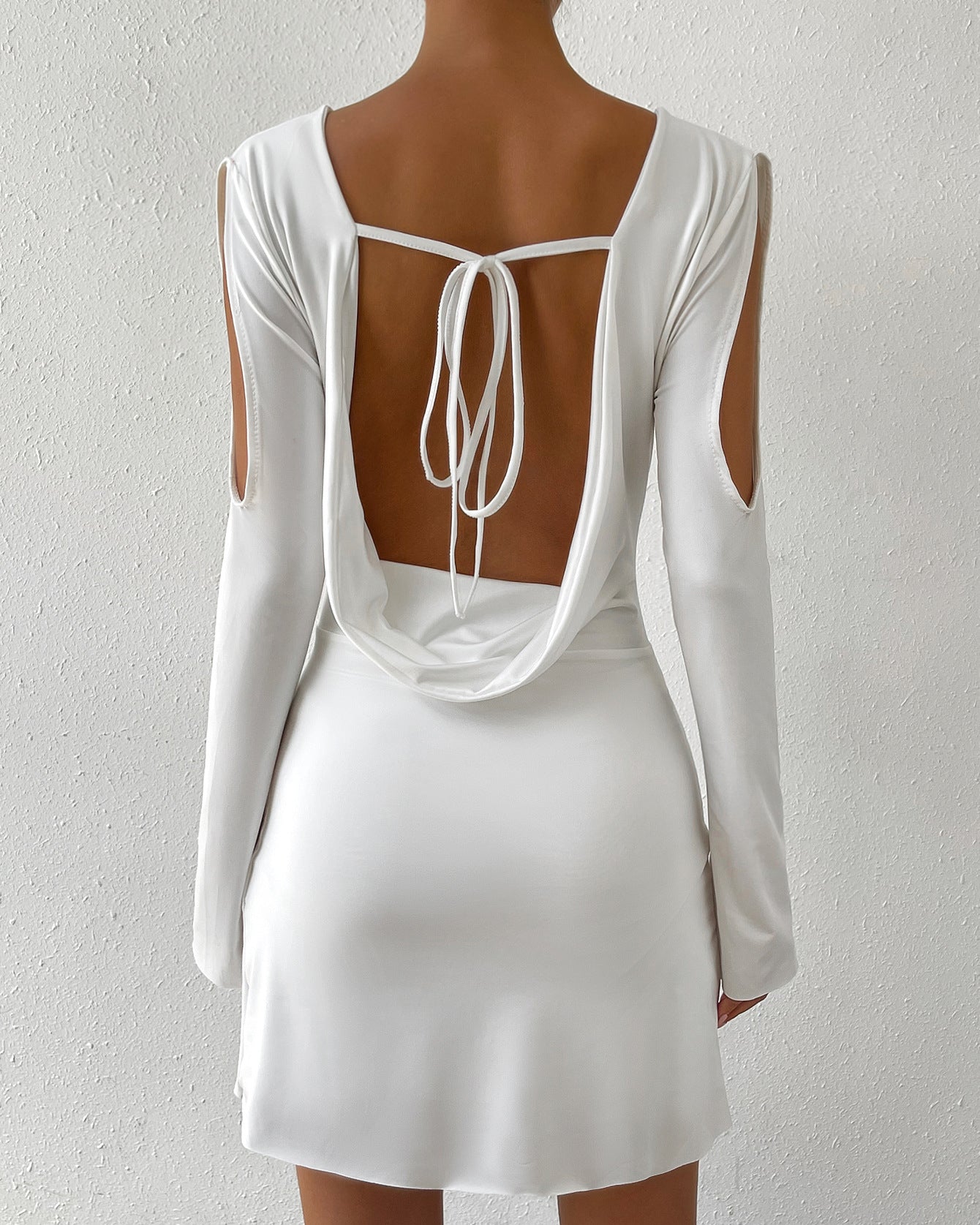 Chest Cutout Long-Sleeved Butt-Covering Backless Irregular Dress