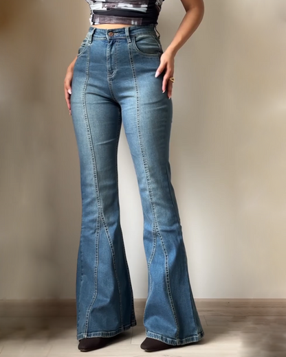 High Waist Slim Flared Jeans (Vorverkauf)