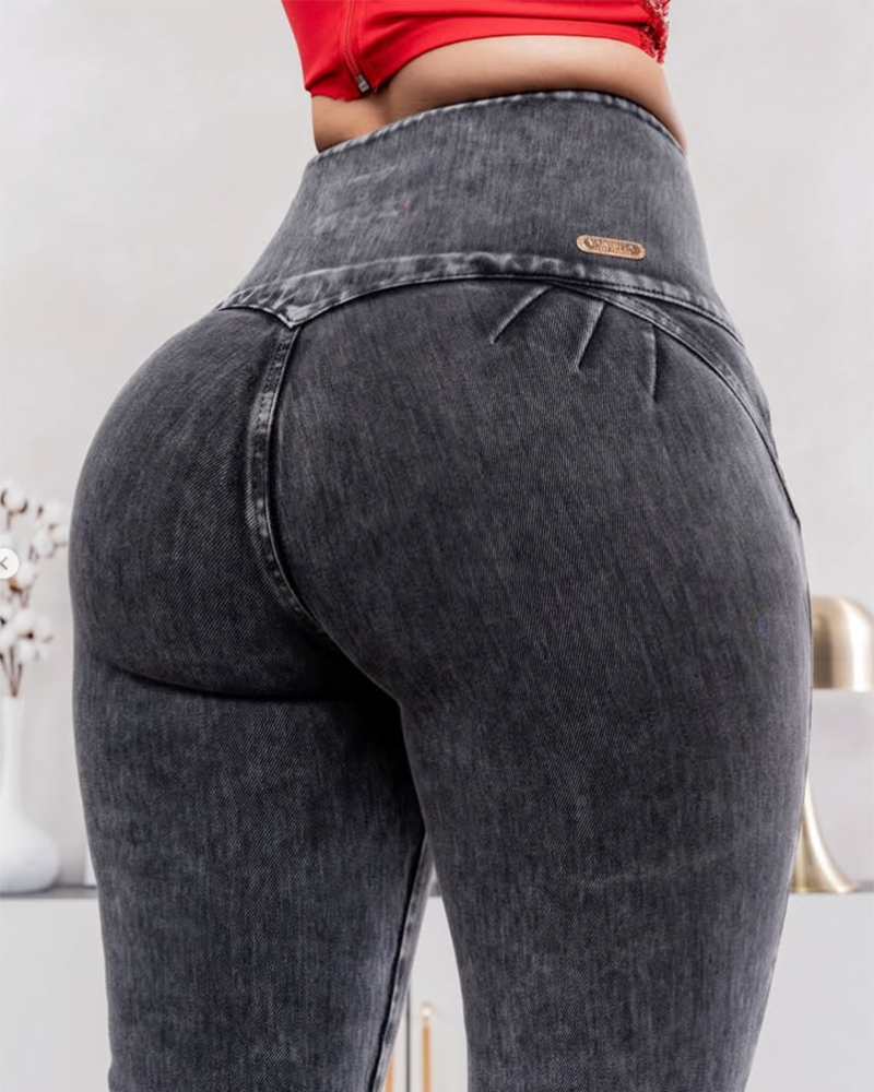 Stretchy High-Waist Jeans (Pre-Sale)