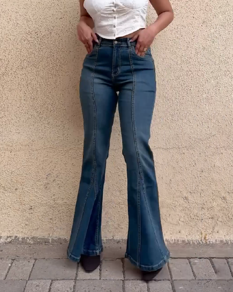 High Waist Slim Flared Jeans (Vorverkauf)