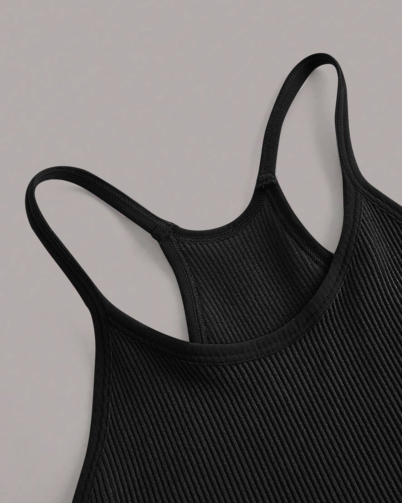 Threaded Seamless Vest