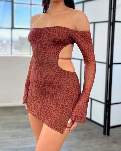 Off-The-Shoulder Cutout Mini Bodycon Dress (Pre-sale)