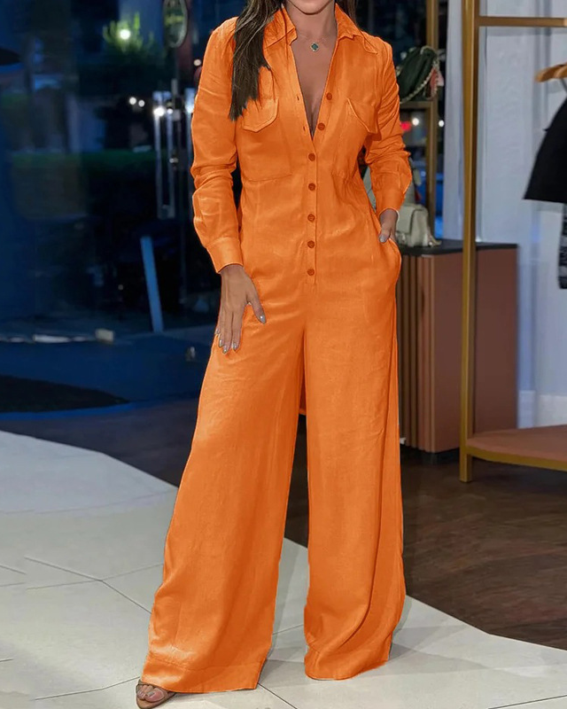 Modischer, lässiger Jumpsuit in Volltonfarbe mit Revers