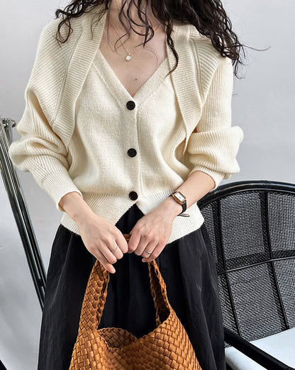 Patchwork V-neck Button Sweater Off-White