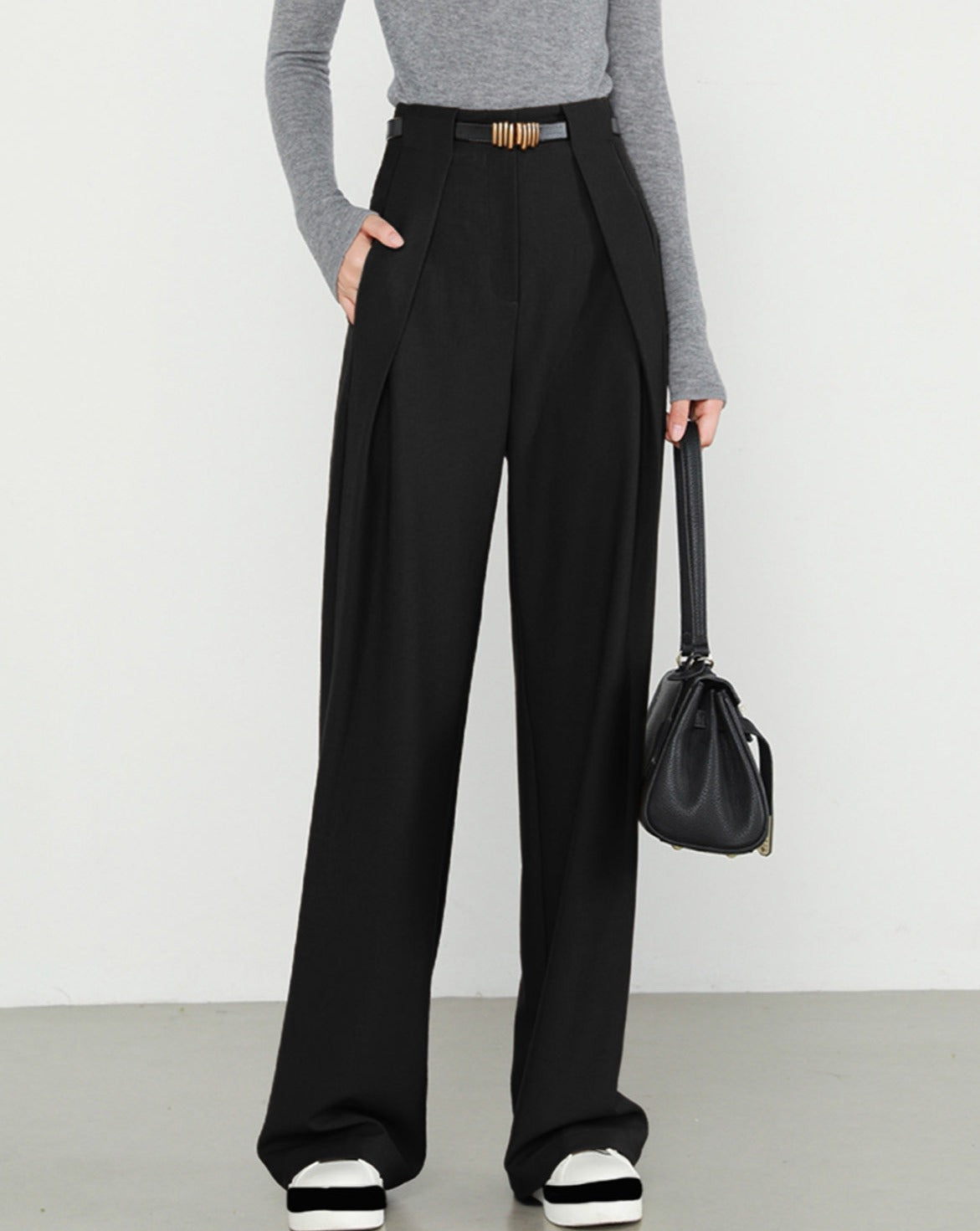 Middle Waist Solid Pocket Straight Leg Pants Black