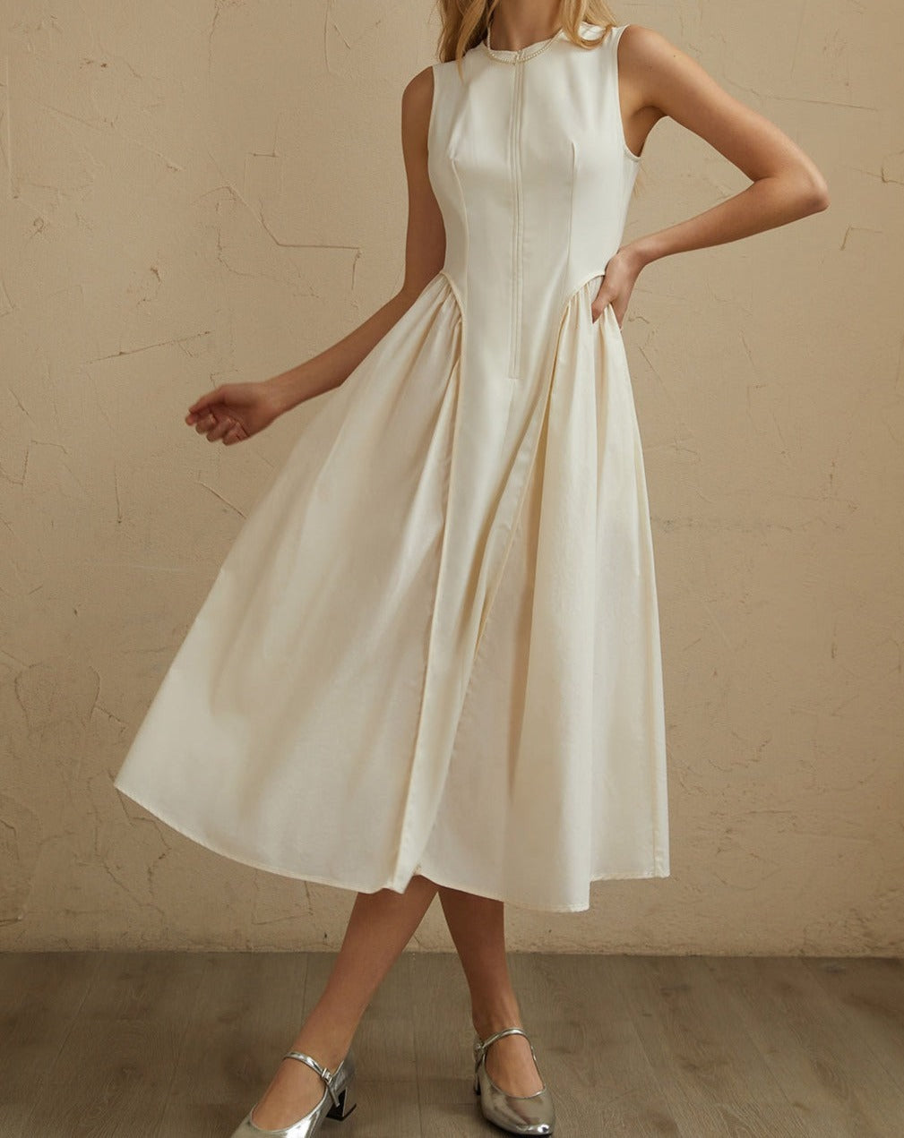 Sleeveless Pleated Midi Dress Off-White