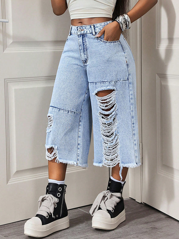 Ripped Capri Jeans