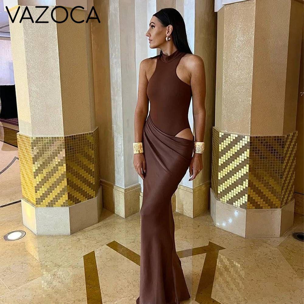 Kassi Turtleneck Maxi Dress