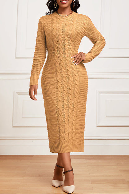 Classic Round Neck Cable Knit Midi Dress