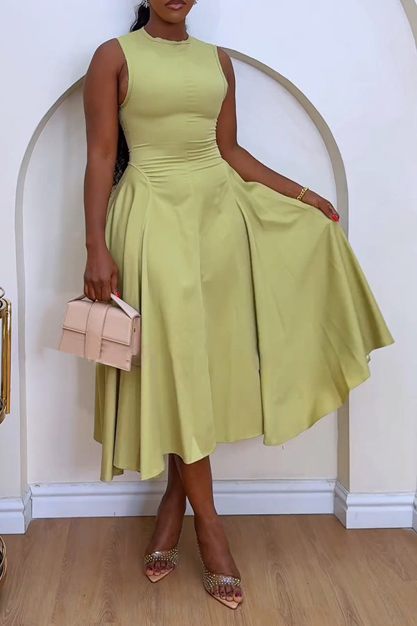 Elegant Solid Pleated Midi Dress