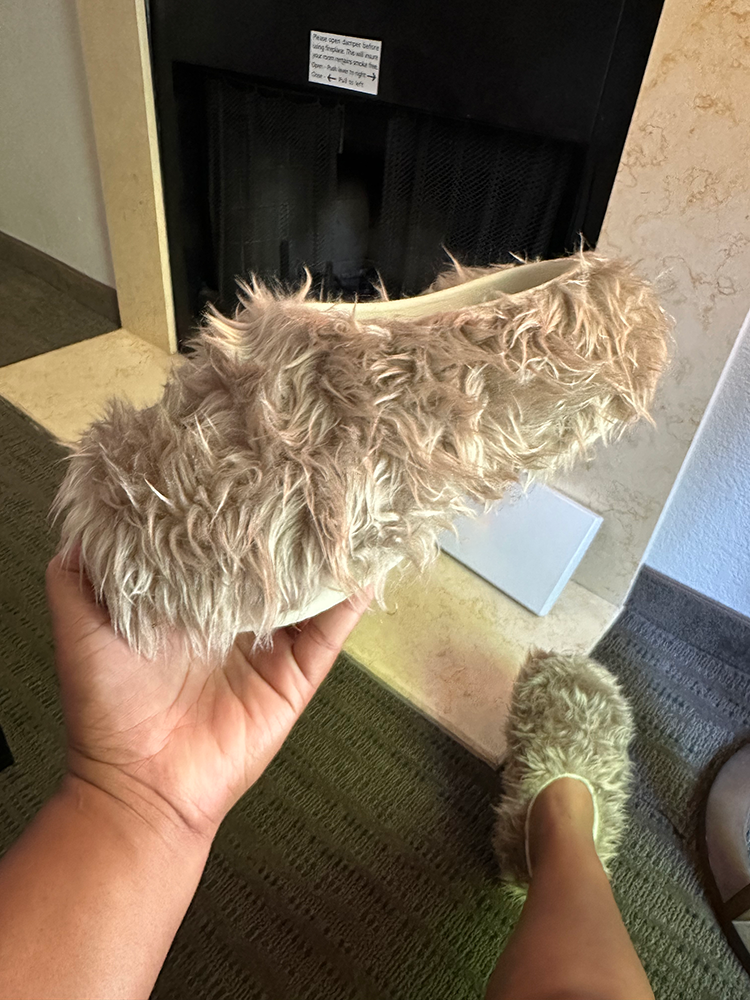 Soft Faux Fur Slides