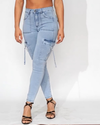 Mehrere Taschen mit schmalen Jeans mit hoher Taille (Vorverkauf)