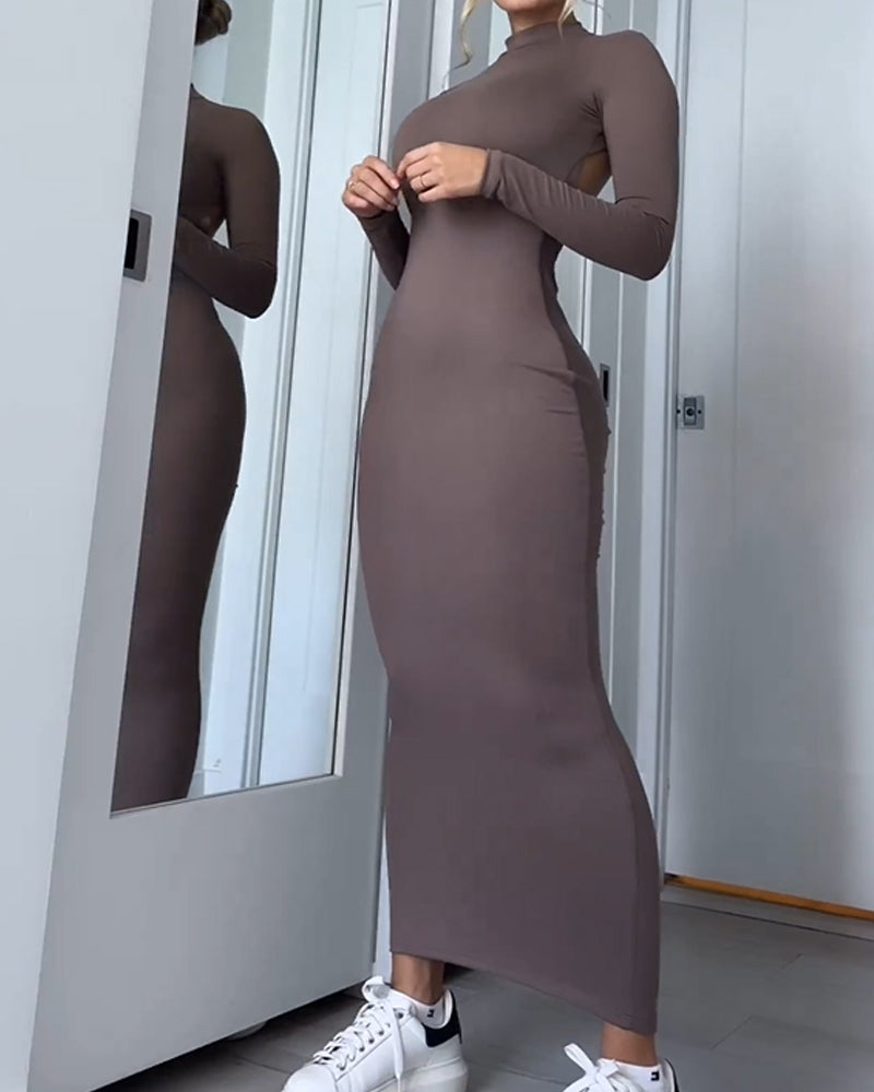 Long Sleeve Open Back Pleated Maxi Dress (Pre-Sale)