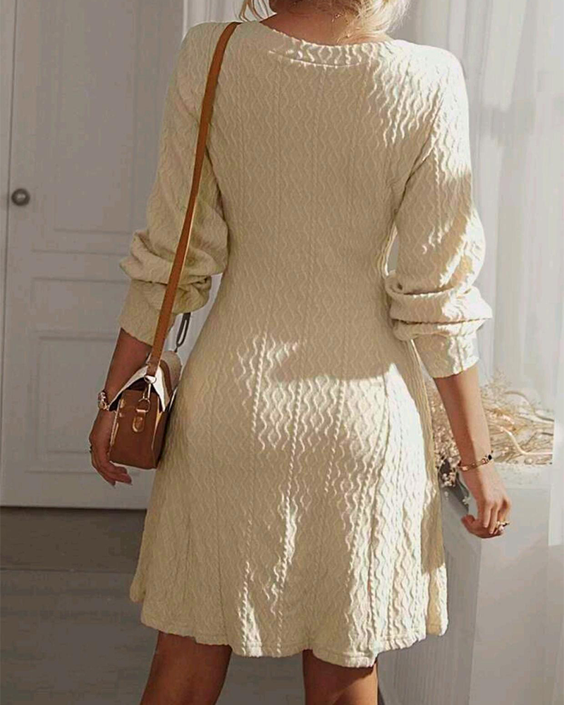 Trendy Long-Sleeved Dress With A Texture