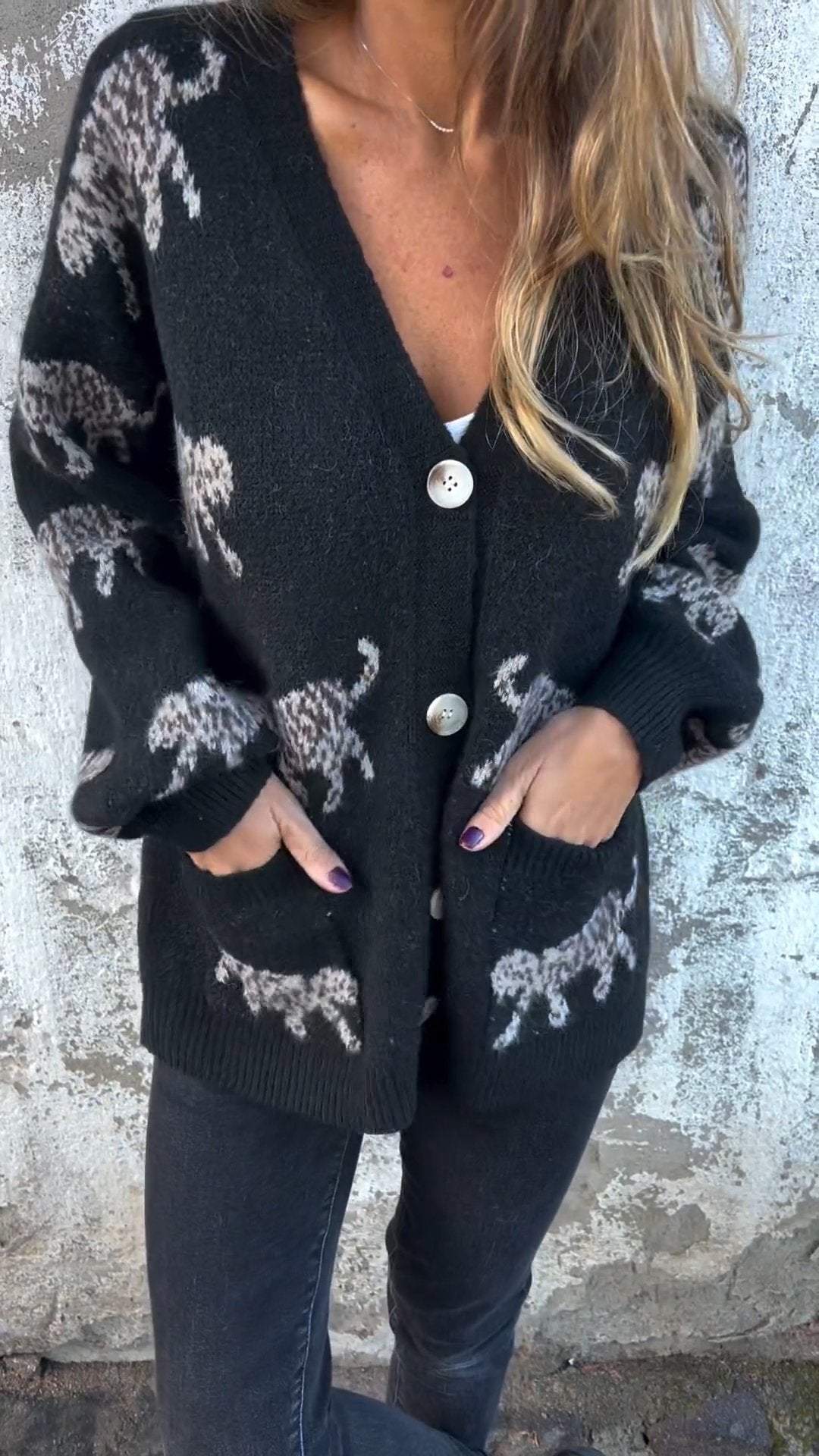 Women's Printed V-neck Knit Cardigan Coat