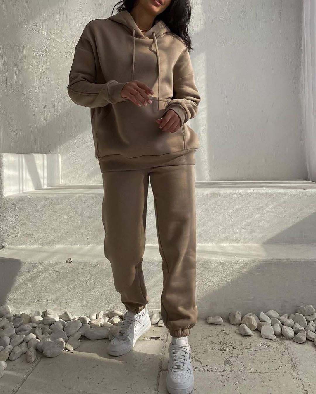 Fleece hooded sweatshirt and trousers two-piece set