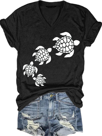 Nature Lover Sea Turtle Beach Casual V Neck Short Sleeve T-Shirt Black