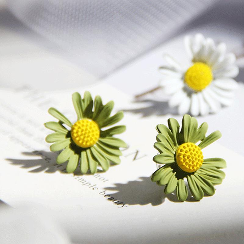 Little Daisy Earrings Japanese Temperament Earrings green