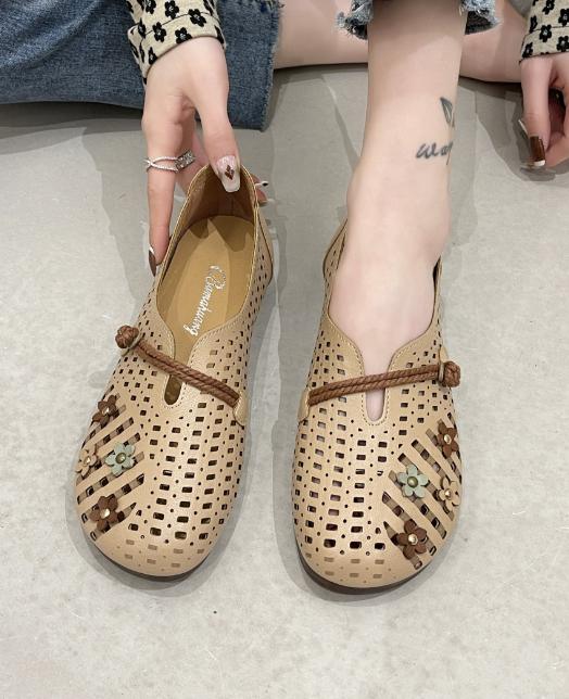 Women's Retro Hollow-out Soft Leather Shoes