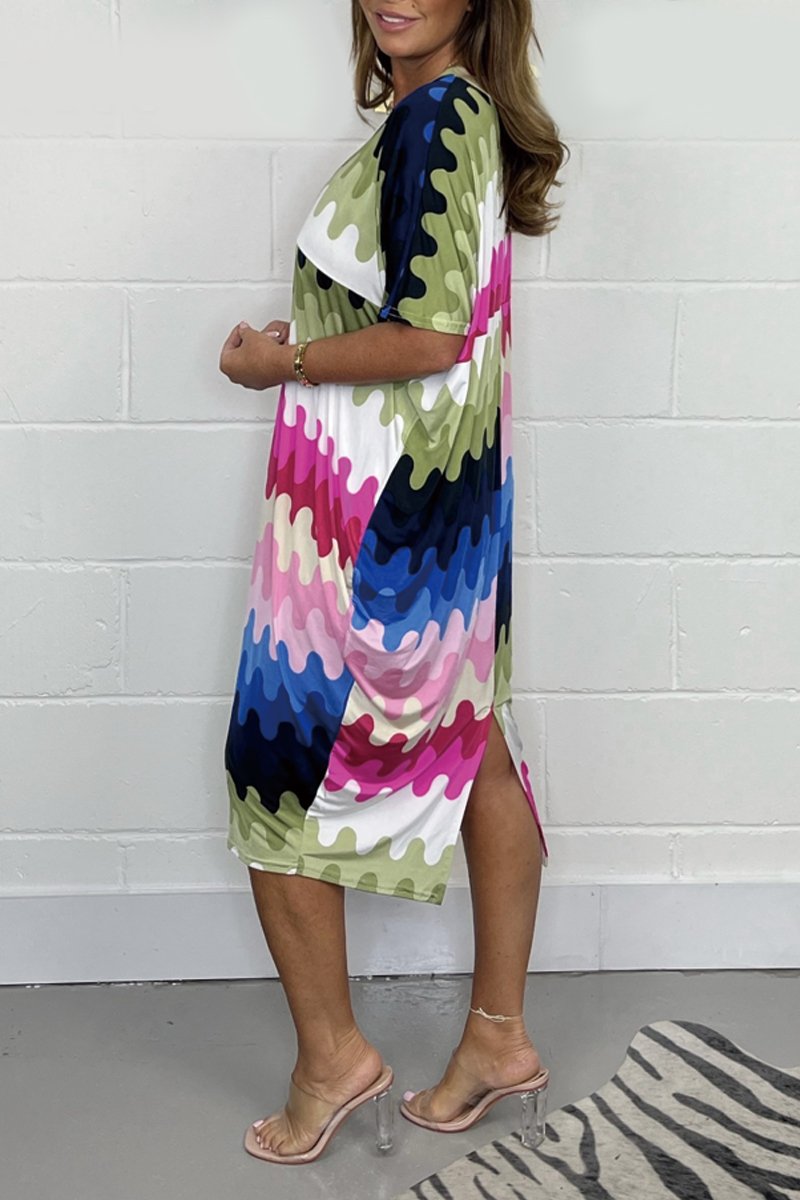 Casual V-neck printed dress