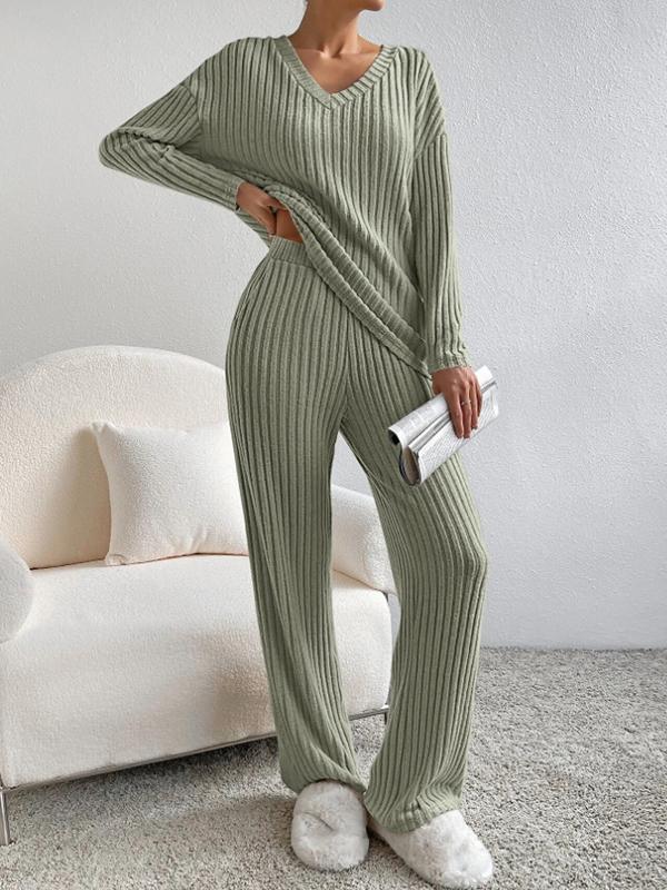 Temperament loose V-neck pit knitted suit Green