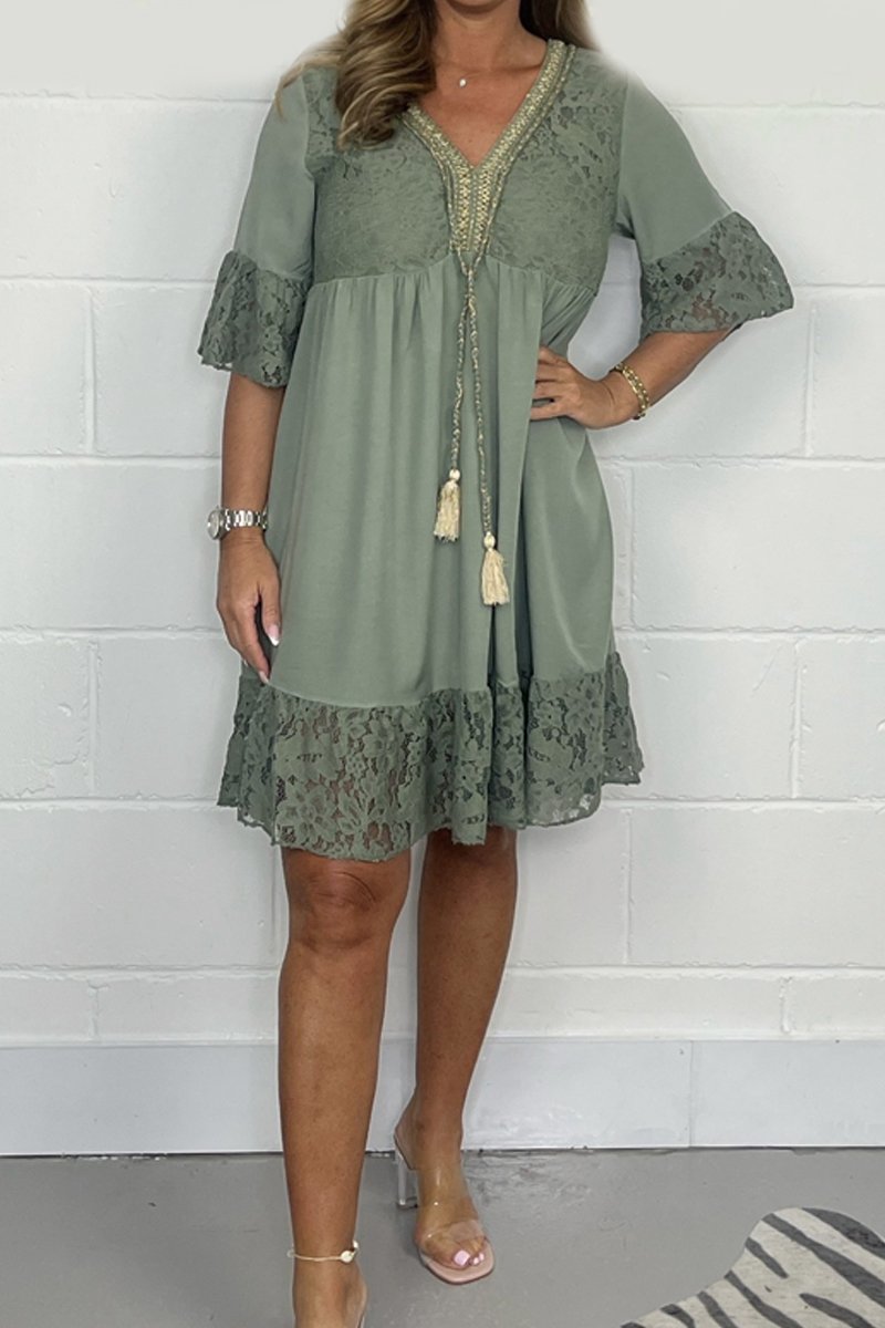 V-neck lace patchwork dress Green